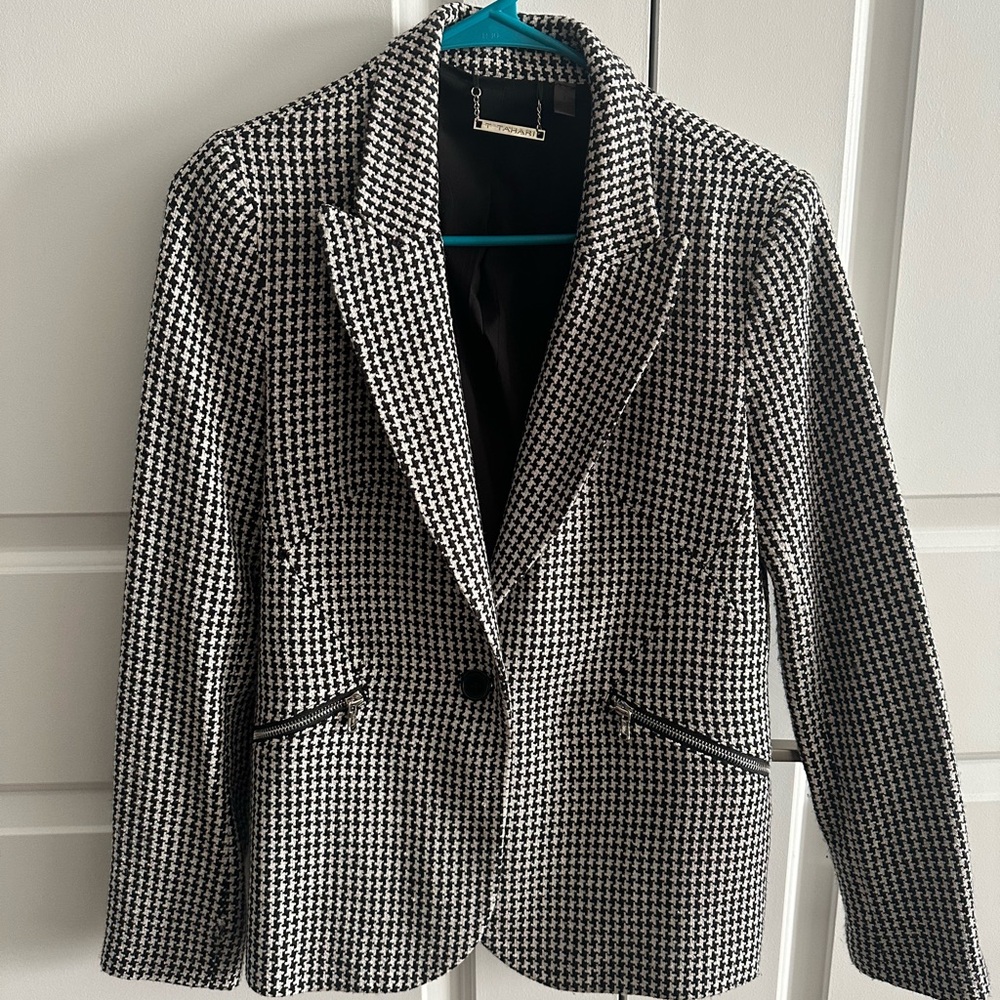Tahari Black and White Houndstooth Blazer